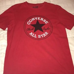 Red converse t